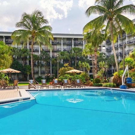 棕榈滩花园希尔顿逸林酒店 外观 照片